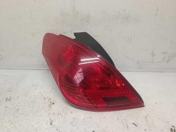 FEU ARRIERE GAUCHE PEUGEOT 308 9/2007-2014 - Vue 1